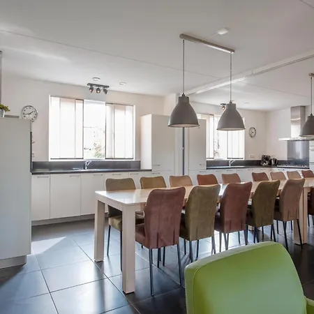 Luxurious With Bathrooms, In Surroundings Arcen