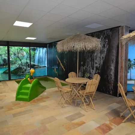 Villa Luxurious With Bathrooms, In Surroundings *