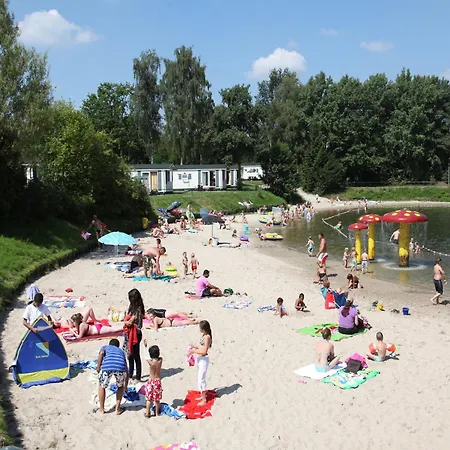 Luxurious With Bathrooms, In Surroundings Arcen